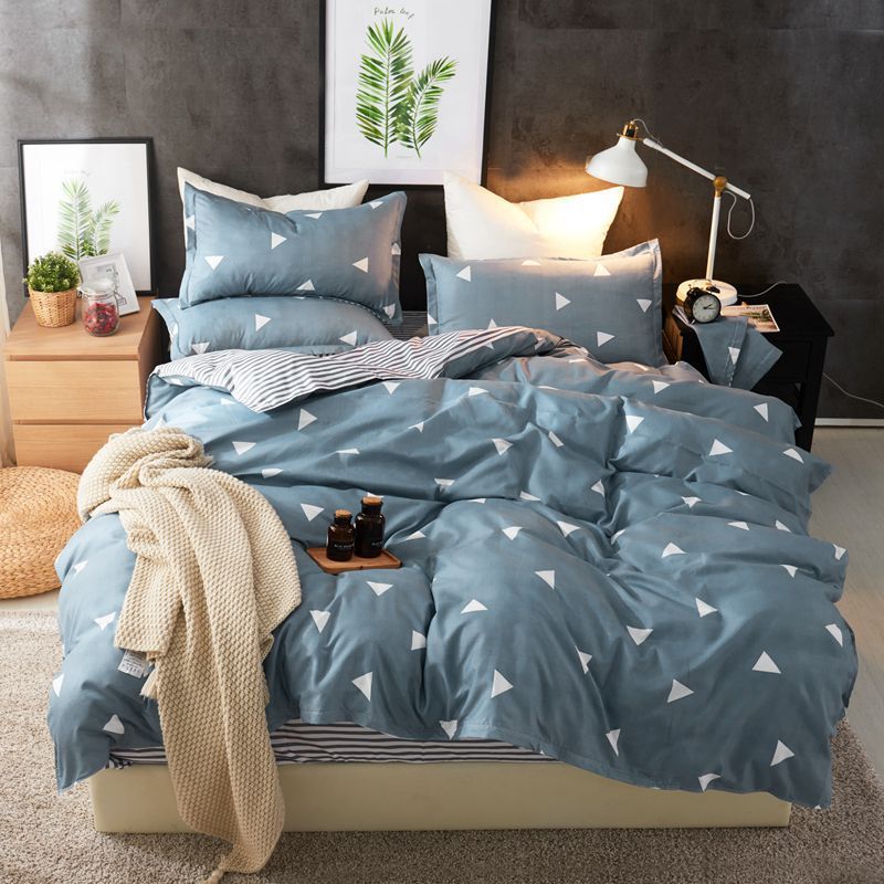 Three or four sets of bedding - Shandi Shop Shandi Shop