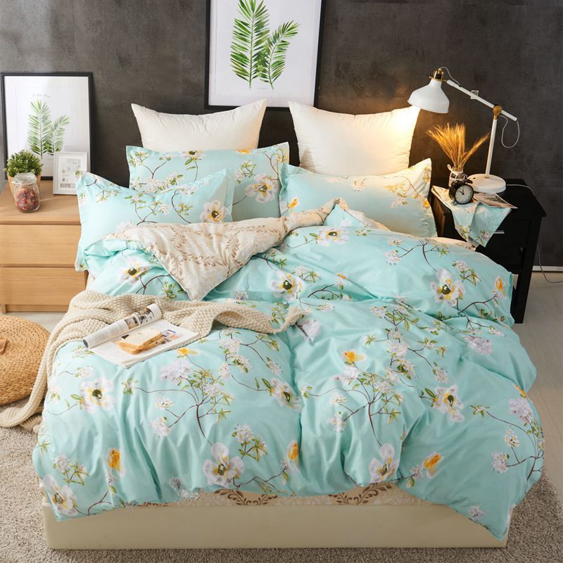 Three or four sets of bedding - Shandi Shop Shandi Shop